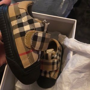 Baby Burberry shoes